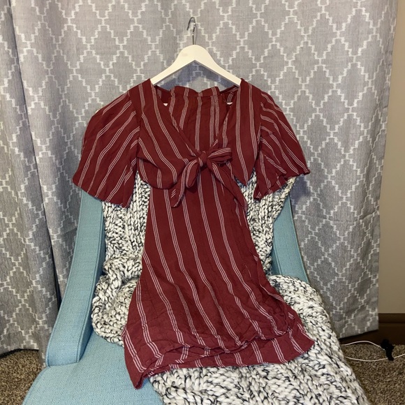 Two Piece Linen Set (Crop Top plus Flowing Pants) - Picture 2 of 2